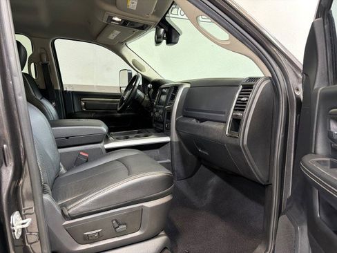 Used 2018 RAM 2500 Laramie w/ Sport Appearance Group image 41