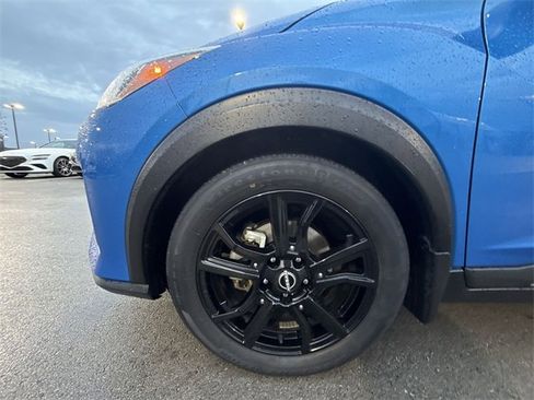 Used 2022 Nissan Kicks SR w/ Premium Package image 10