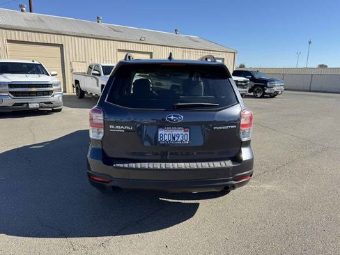 Used 2018 Subaru Forester 2.5i Premium w/ Popular Package #2A image 9