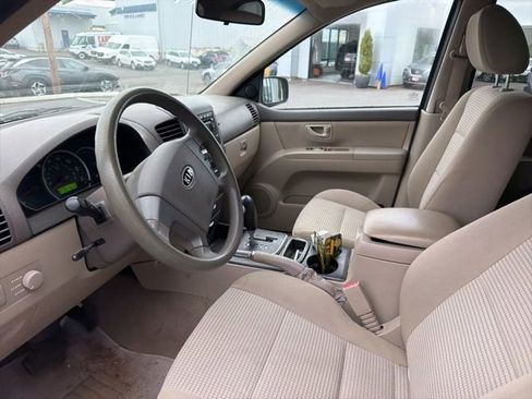 Used 2009 Kia Sorento LX AWD/4WD image 4