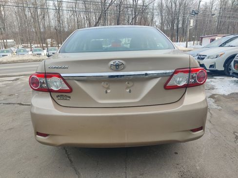 Used 2011 Toyota Corolla S image 5