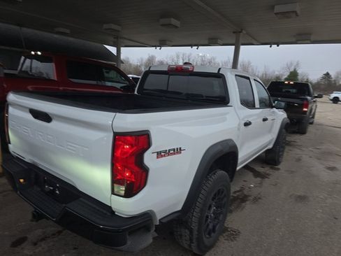 Used 2023 Chevrolet Colorado Trail Boss image 5