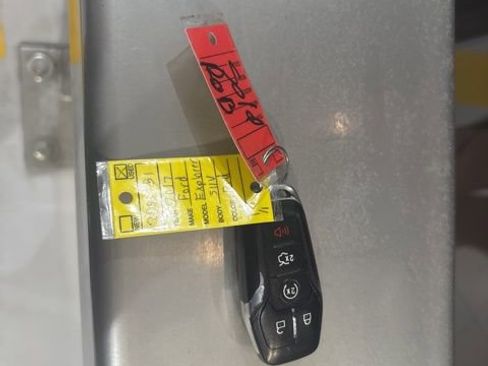 Used 2017 Ford Explorer Sport image 40