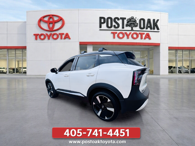 Used 2026 Nissan Kicks SR FWD image 3