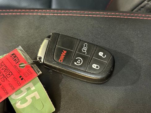 Used 2023 Dodge Durango GT image 33