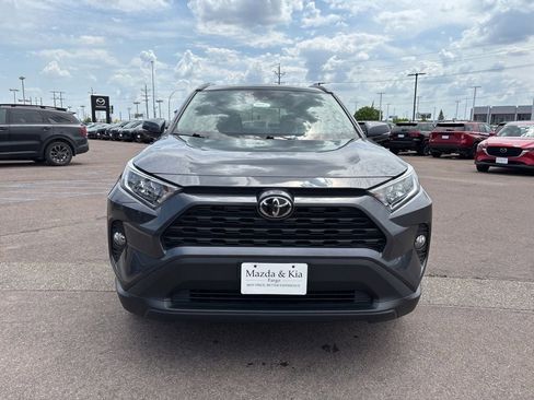 Used 2020 Toyota RAV4 XLE w/ Convenience Package AWD/4WD image 2