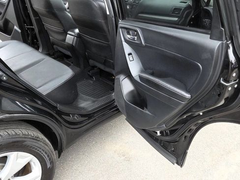 Used 2014 Subaru Forester 2.5i Limited AWD/4WD image 38