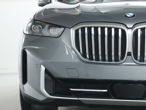 Used 2025 BMW X5 xDrive40i w/ Climate Comfort Package AWD/4WD image 43