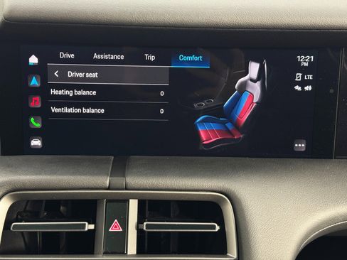 Used 2022 Porsche Taycan image 27