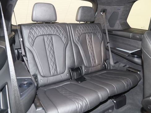 Used 2024 BMW X7 M60i AWD/4WD image 20