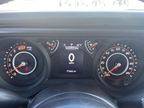 Used 2024 Jeep Wrangler Unlimited Sport AWD/4WD image 9