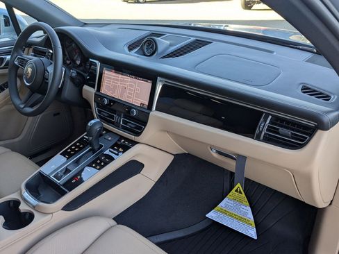 New 2026 Porsche Macan S image 26