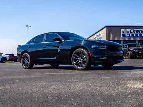 Used 2023 Dodge Charger SXT w/ Blacktop Special Edition AWD/4WD image 9