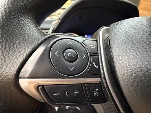 Used 2022 Toyota Camry LE w/ Convenience Package FWD image 24