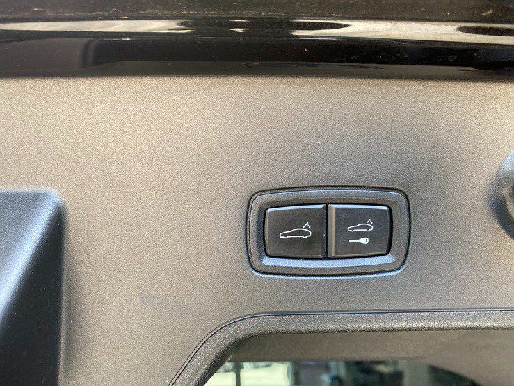 Used 2018 Porsche Panamera 4S AWD/4WD image 22