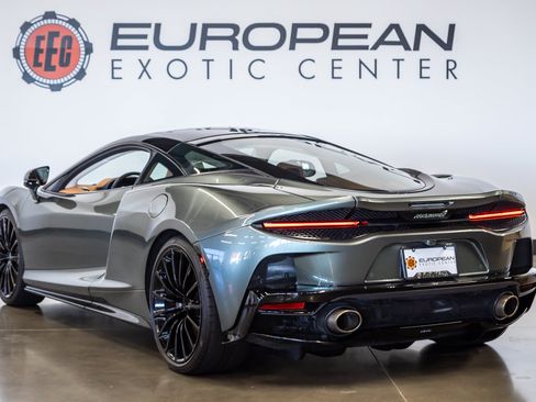 Used 2020 McLaren GT RWD image 9