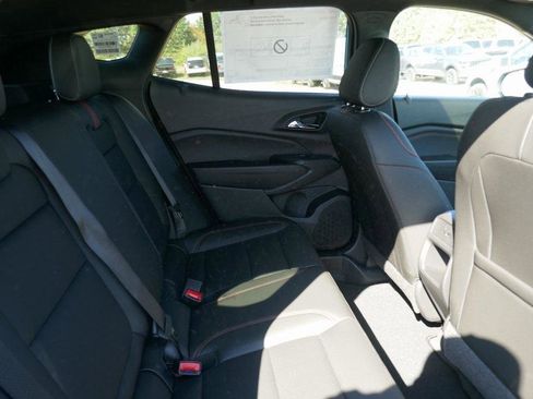 New 2026 Chevrolet Trax RS w/ Sunroof Package image 10