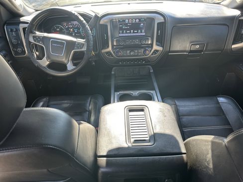 Used 2017 GMC Sierra 3500 Denali w/ Duramax Plus Package image 22