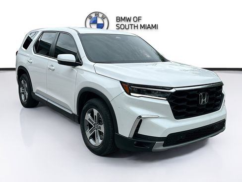 Used 2025 Honda Pilot EX-L image 1