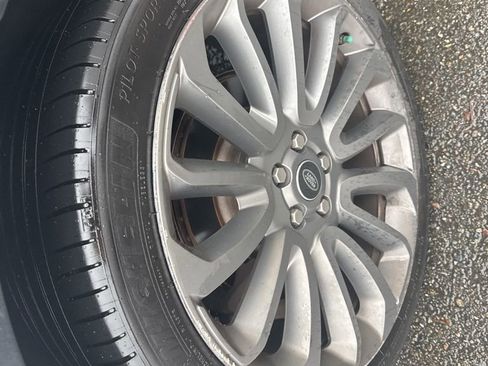 Used 2016 Land Rover Range Rover Supercharged image 17