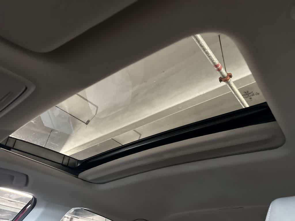 Used 2025 Honda Accord SE image 16