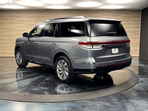 Used 2023 Lincoln Navigator Reserve image 32