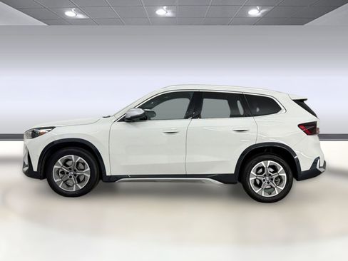 Used 2023 BMW X1 xDrive28i w/ Convenience Package AWD/4WD image 2