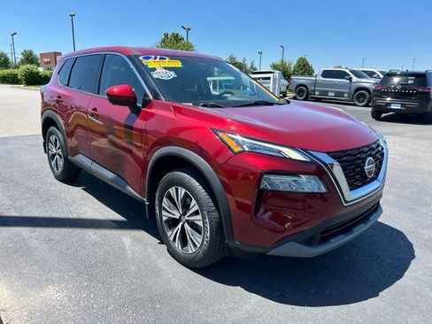 Used 2021 Nissan Rogue SV AWD/4WD image 2