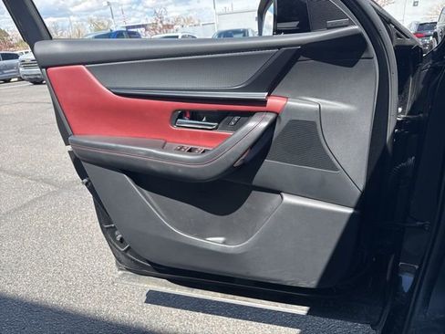 Used 2025 MAZDA CX-70 Plug-In Hybrid w/ Premium Plus image 6