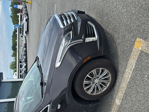 Used 2017 Cadillac XT5 Luxury w/ Driver Awareness Package AWD/4WD image 18