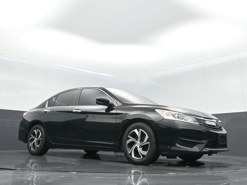 Used 2016 Honda Accord LX image 26