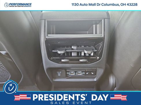 New 2025 Jeep Grand Cherokee Overland w/ Adv Protech Group III image 15