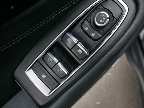 Used 2021 Subaru Outback Limited image 19