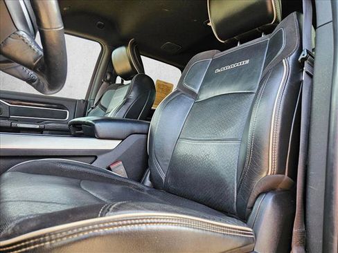 Used 2019 RAM 2500 Laramie w/ Night Edition image 10