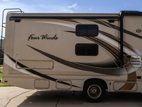 Used 2017 Ford E-450 and Econoline 450 Super Duty w/ Motorhome Prep Package RWD image 10