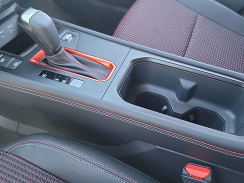 New 2026 Nissan Kicks SR image 10