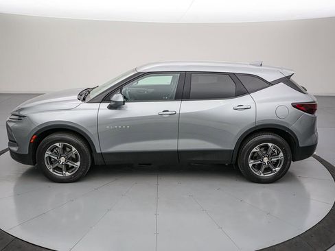 Used 2025 Chevrolet Blazer LT AWD/4WD image 8