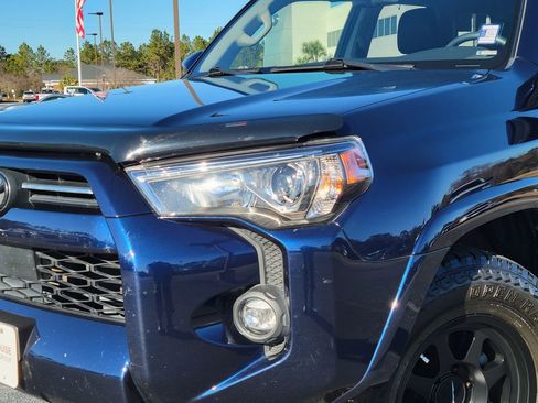 Used 2021 Toyota 4Runner SR5 Premium w/ Moonroof Package image 9