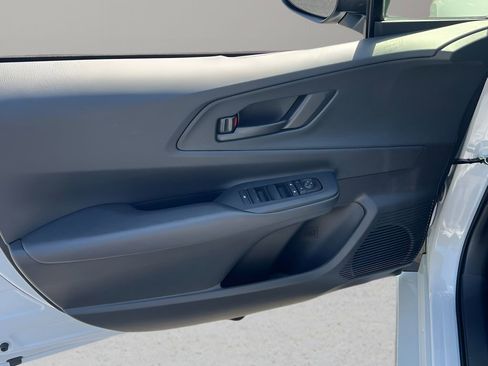 New 2026 Toyota Prius Plug-In Hybrid image 10