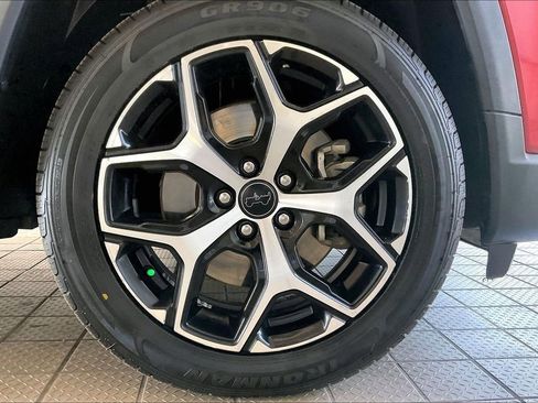 Used 2025 Jeep Compass Limited AWD/4WD image 34
