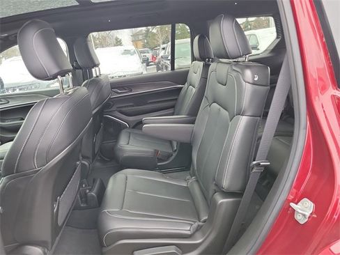 New 2025 Jeep Grand Cherokee L Limited w/ Trailer Tow Package image 22