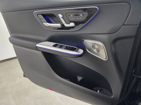 New 2026 Mercedes-Benz GLC 300 image 15