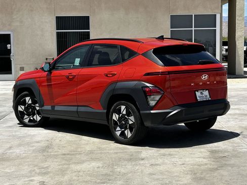 Used 2024 Hyundai Kona SEL FWD image 7