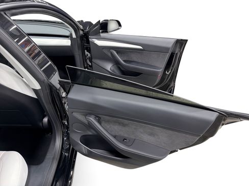 Certified 2023 Tesla Model 3 Standard Range RWD image 12