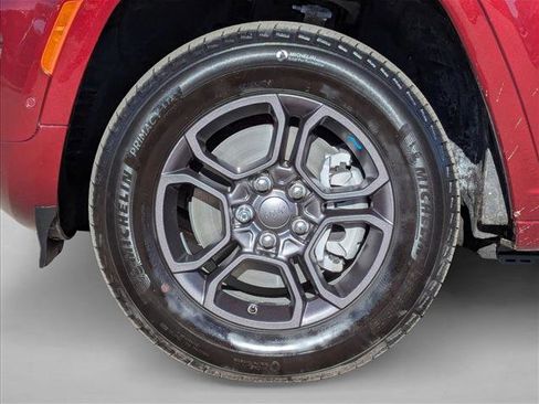 Used 2025 Jeep Grand Cherokee Limited 4xe image 25