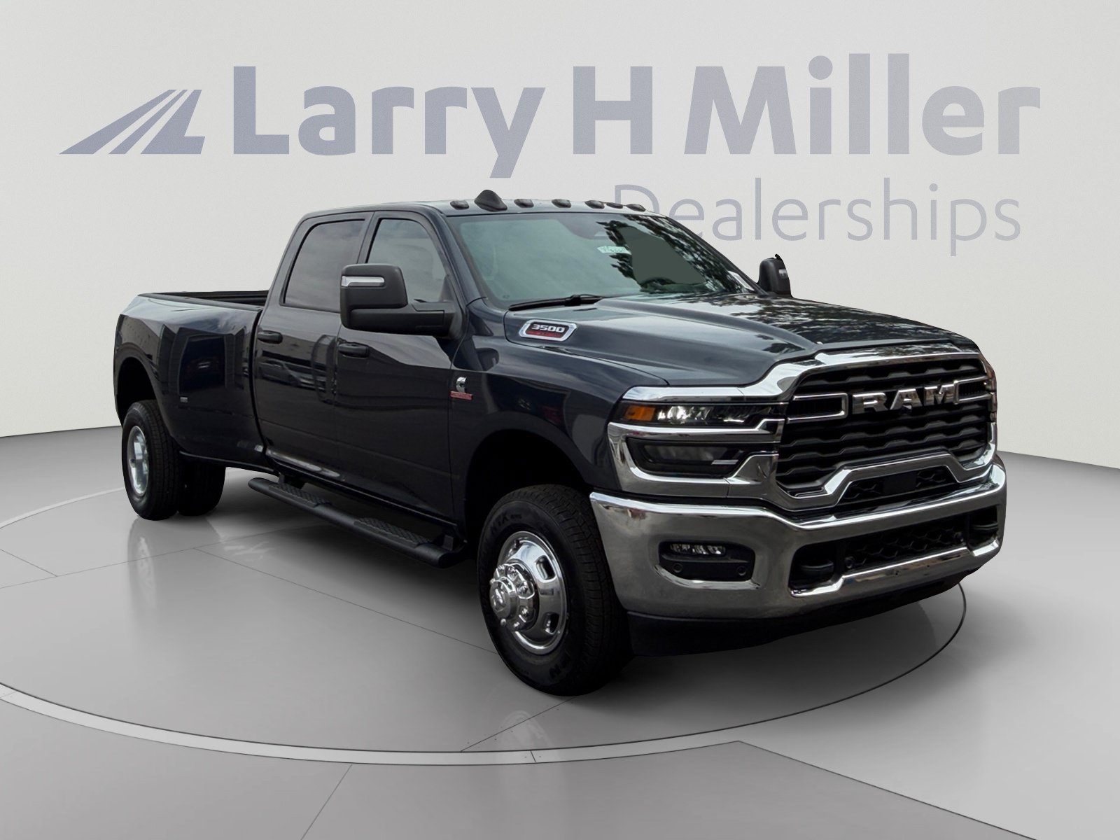 New 2027 RAM 3500 Tradesman AWD/4WD image 7
