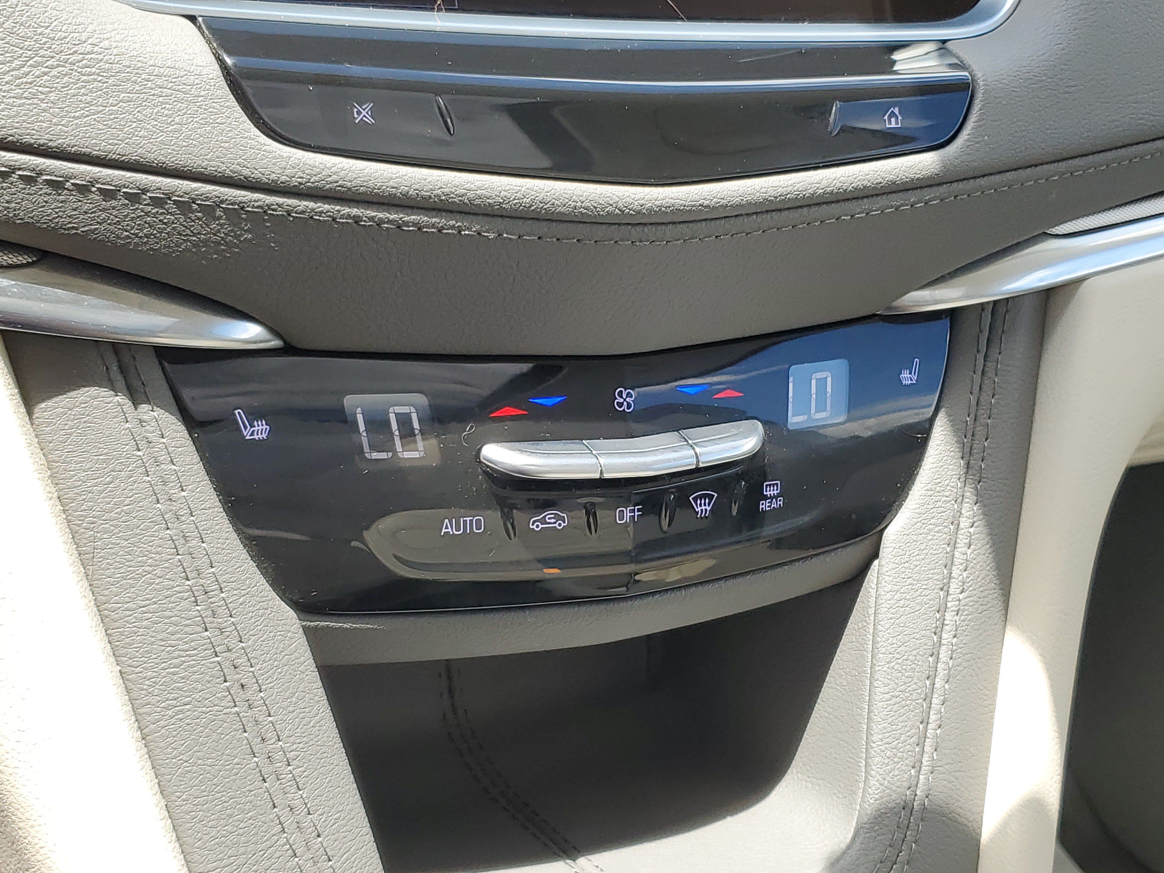 Certified 2023 Cadillac XT5 Premium Luxury AWD/4WD image 30