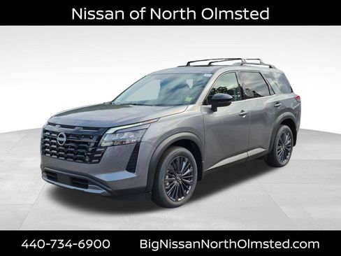 New 2026 Nissan Pathfinder SL w/ SL Premium Package AWD/4WD image 1