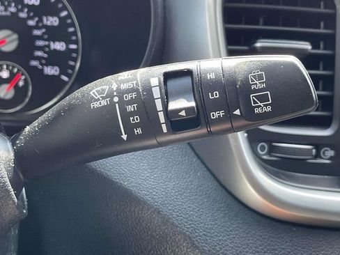 Used 2020 Kia Sorento FWD V6 image 24
