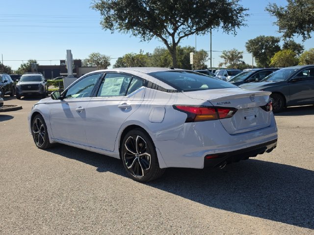 New 2026 Nissan Altima 2.5 SR w/ SR Premium Package FWD image 6